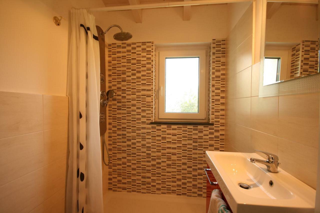 Due Casette Con Piscina Castagneto Carducci Εξωτερικό φωτογραφία