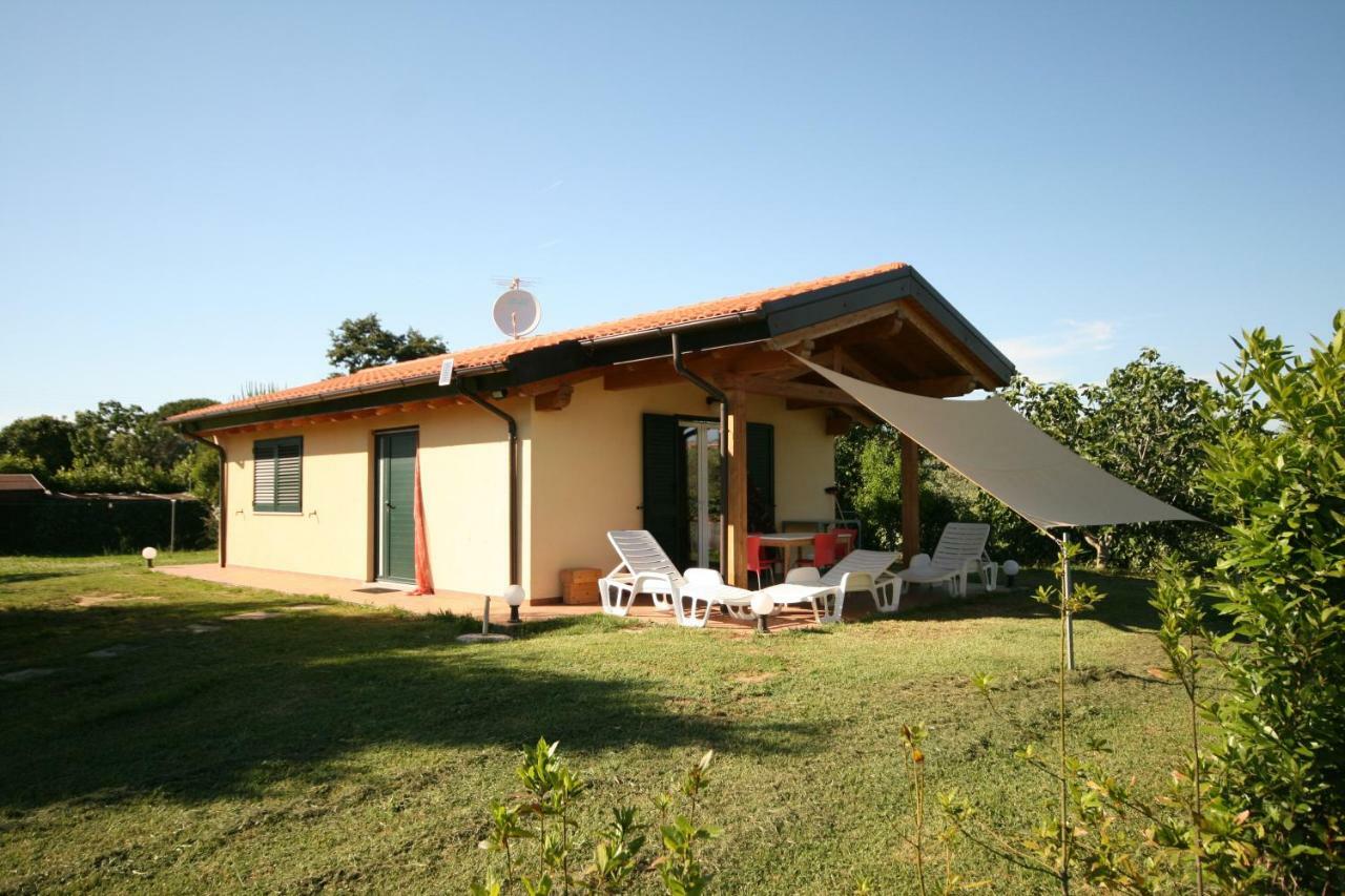 Due Casette Con Piscina Castagneto Carducci Εξωτερικό φωτογραφία